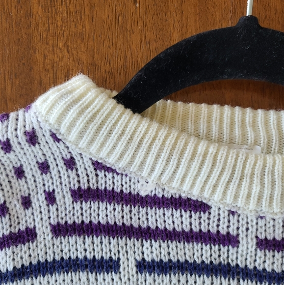 Vintage Grandpa-core White, Green and Purple Sweater - Picture 5 of 8